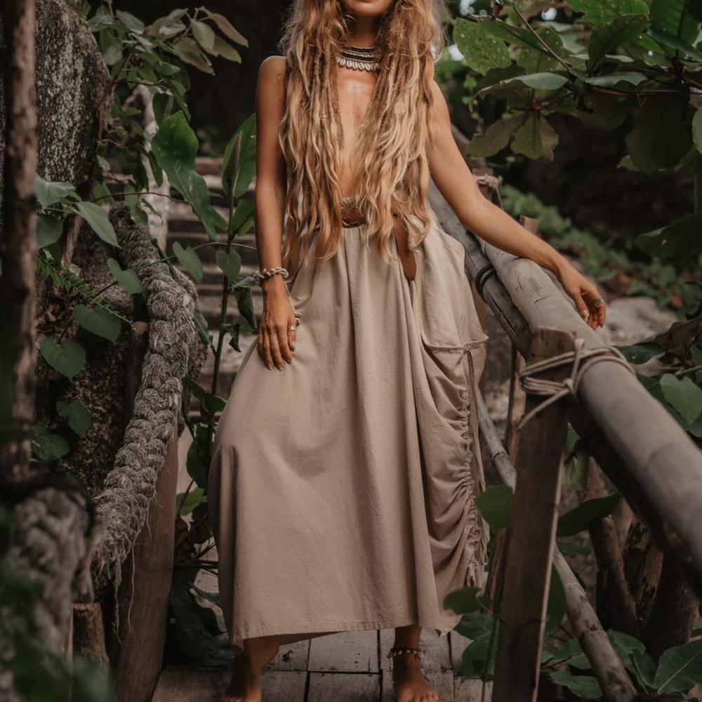 Thaluta Beige Maxi Skirt - Picture 2 of 10